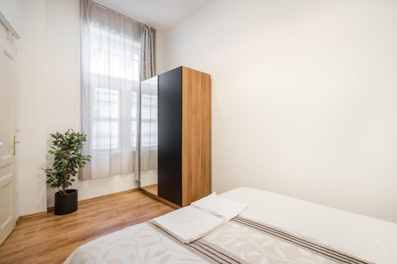 Real Apartments Zichy บูดาเปสต์ ภายนอก รูปภาพ